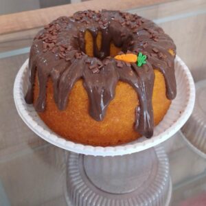 Bolo de Cenoura com cobertura de Brigadeiro