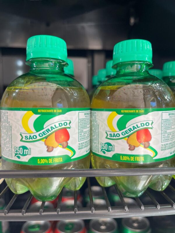 Refrigerante de Caju São Geraldo 250ml